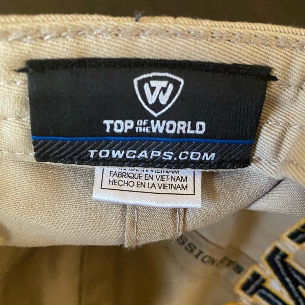 NWOT University of North Carolina Greensboro Top of the World Strapback Hat - Picture 5 of 5
